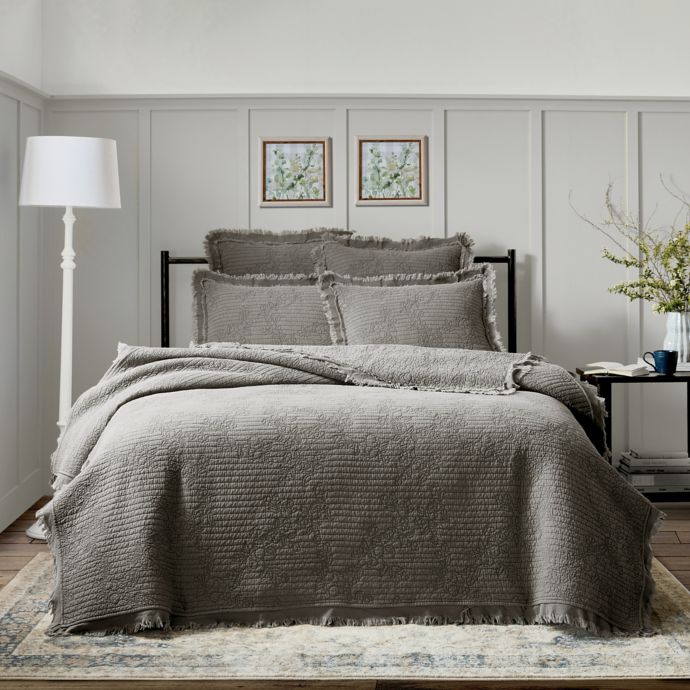 Bee & Willow™ Home Raw Edge 3Piece Quilt Set Bed Bath and Beyond Canada