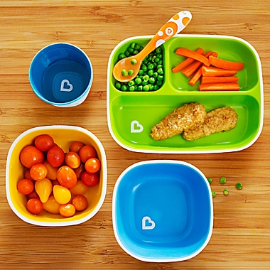 Munchkin&reg; Splash&trade; Divided Plate in Green. View a larger version of this product image.