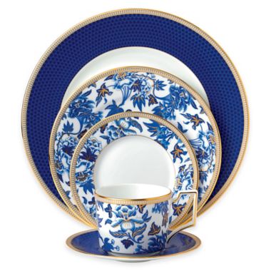 Wedgwood&reg; Hibiscus 5-Piece Place Setting. View a larger version of this product image.