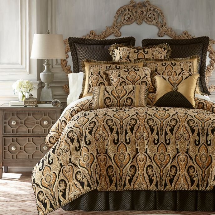 Austin Horn Classics Alexandria Reversible Comforter Set in Black/Gold ...