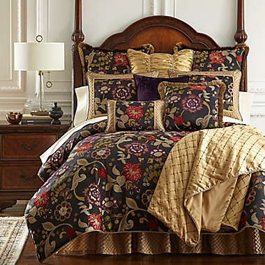 Austin Horn Classics Escapade Reversible Queen Comforter Set in Black. View a larger version of this product image.