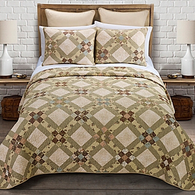 Donna Sharp Victorian Beauty 3-Piece King Quilt Set in Beige. View a larger version of this product image.