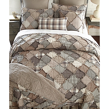 Donna Sharp Smoky Mountain Full/Queen Quilt in Beige. View a larger version of this product image.