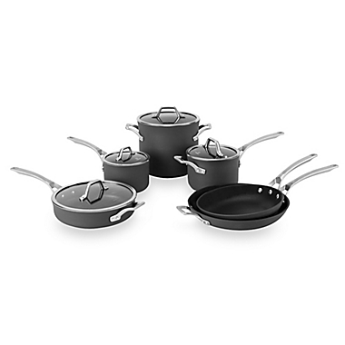 Calphalon&reg; Signature&trade; Nonstick Cookware Collection. View a larger version of this product image.