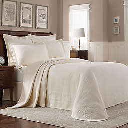 Williamsburg Abby King Bedspread in Ivory