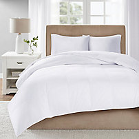 Madison Park Winfield Luxury Down Alternative Comforter in White 