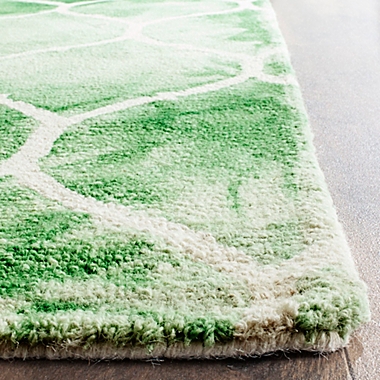 Safavieh Dip Dye Lattice 2-Foot x 3-Foot Accent Rug in Green/Ivory. View a larger version of this product image.