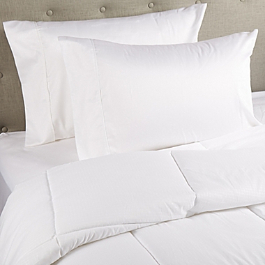 Simply Essential&trade; Microfiber Down Alternative Full/Queen Comforter in White. View a larger version of this product image.