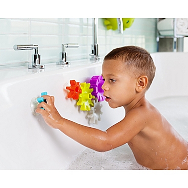 Boon COGS 5-Piece Building Bath Toy Set. View a larger version of this product image.