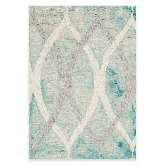 Alternate image 1 for Safavieh Dip Dye Links 2-Foot x 3-Foot Accent Rug in Green/Ivory