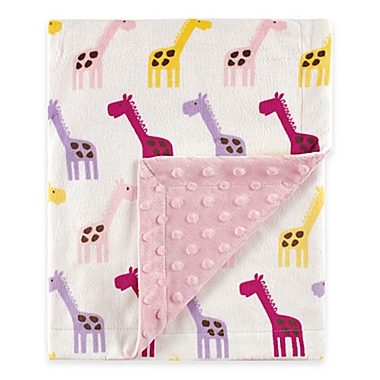 BabyVision&reg; Hudson Baby&reg; Giraffe Mink Blanket in Pink. View a larger version of this product image.