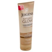 Jergens&reg; Natural Glow&reg; Daily Moisturizer in Fair to Medium
