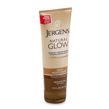 Jergens&reg; Natural Glow&reg; Daily Moisturizer in Medium to Tan. View a larger version of this product image.