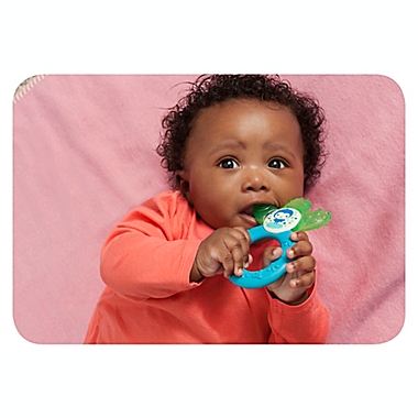 MAM Cooler Teether in Blue. View a larger version of this product image.