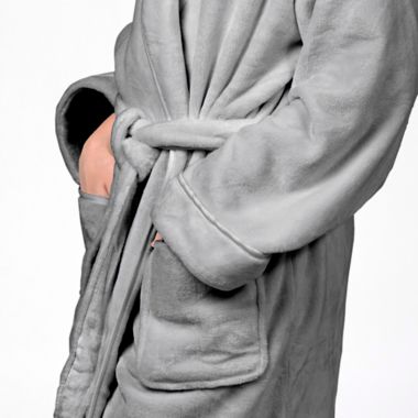 Nestwell&trade; Small/Medium Unisex Plush Robe in Sharkskin. View a larger version of this product image.