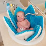 Blooming Bath&trade; Flower Baby Bath Tub in Turquoise