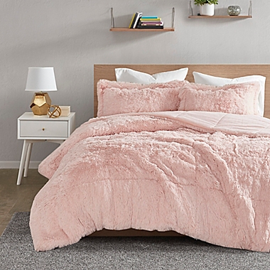 Intelligent Design Malea Shaggy Faux Fur 2-Piece Twin/Twin XL Comforter Set in Blush. View a larger version of this product image.