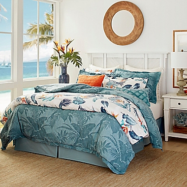 Tommy Bahama&reg; Birdseye View Queen Comforter Set in Coral. View a larger version of this product image.