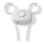 Safety 1st OutSmart Flex Lock With Decoy Button in White