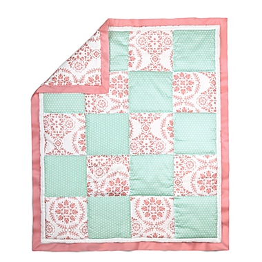 The Peanut Shell&reg; Medallion Patchwork Quilt in Coral/Mint. View a larger version of this product image.