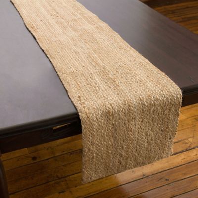 tan table runner