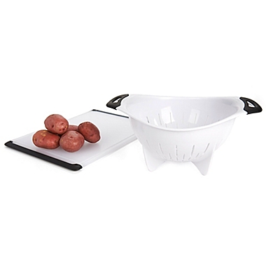 OXO Good Grips&reg; 3 qt. Plastic Colander. View a larger version of this product image.