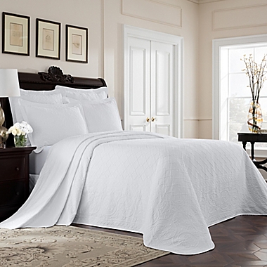 Williamsburg Richmond Full Bedspread in White. View a larger version of this product image.