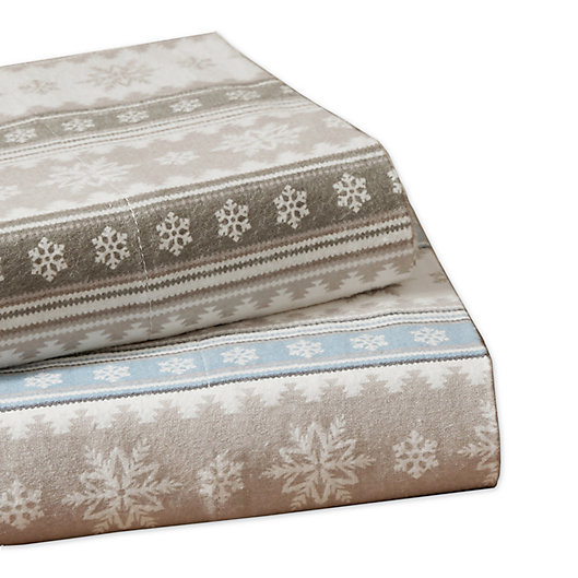 Alternate image 1 for Woolrich® Nordic Snowflake Flannel Sheet Set