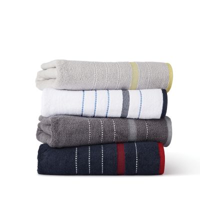 Simply Essential Bath Towels | Bed Bath and Beyond Canada