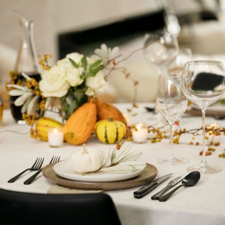 Decorating and hosting tips