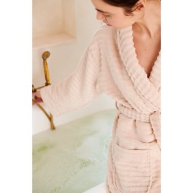 Haven&trade; Wave Small/Medium Organic Cotton Robe in Silver Peony. View a larger version of this product image.