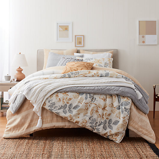 Alternate image 1 for Bee & Willow™ Baneberry 3-Piece Comforter Set
