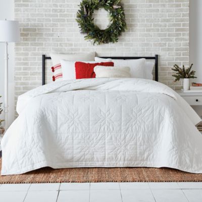 Bee &amp; Willow&trade; Star 3-Piece King Quilt Set in White