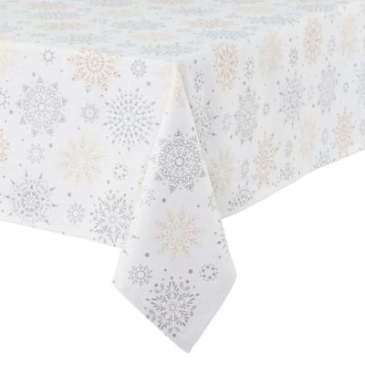 Bee &amp; Willow&trade; Snowfall 60-Inch x 84-Inch Rectangular Christmas Tablecloth in Silver/Gold