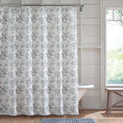 Bee &amp; Willow&trade; Stamped Leaves Shower Curtain