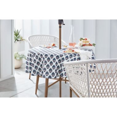 Everhome&trade; Scarab Paisley Multicolor 70-Inch Round Tablecloth. View a larger version of this product image.