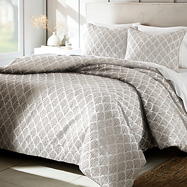 Everhome&trade; Henley Leaf 3-Piece Reversible Full/Queen Comforter Set in Peyote. View a larger version of this product image.