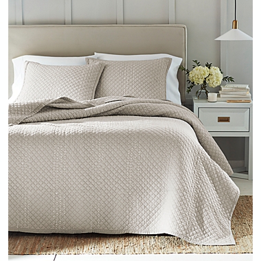 Everhome&trade; Mabel 3-Piece Full/Queen Quilt Set in Peyote. View a larger version of this product image.