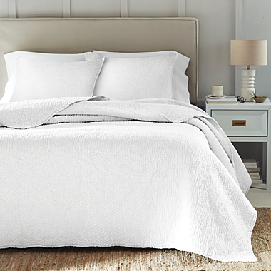 Everhome&trade; Colette Chevron 3-Piece King Quilt Set in Bright White. View a larger version of this product image.