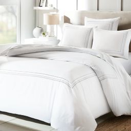 Everhome™ Sullivan Triple Baratta 3-Piece Full/Queen Comforter Set in White/Microchip