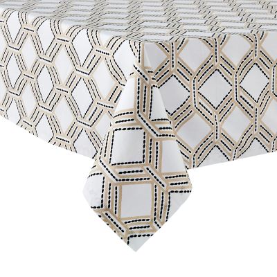 Everhome&trade; Diamond Weave Tablecloth in Peyote/Tan