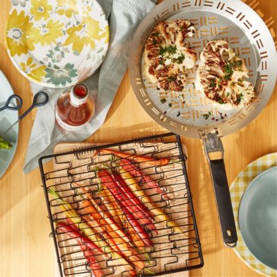 dining & entertaining