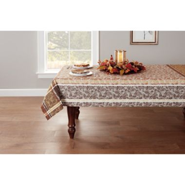 Acorns and Leaves Cotton Jacquard Table Linen Collection. View a larger version of this product image.