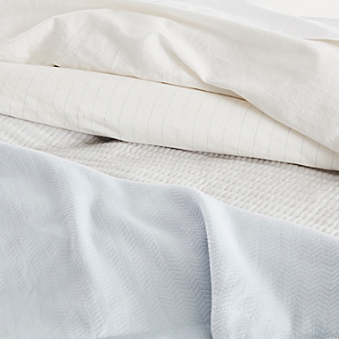 Nestwell&trade; Pinstripe Cotton Linen 3-Piece Full/Queen Comforter Set in White/Blue. View a larger version of this product image.