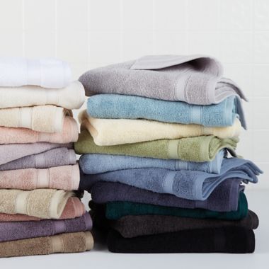 Nestwell&reg; Hygro Cotton Bath Towel in Iron Grey. View a larger version of this product image.