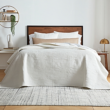 Studio 3B&trade; Bark Stitch 3-Piece Quilt Set. View a larger version of this product image.