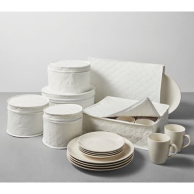 Simply Essential&trade; 6-Piece Quilted Dinnerware Storage Set in White. View a larger version of this product image.