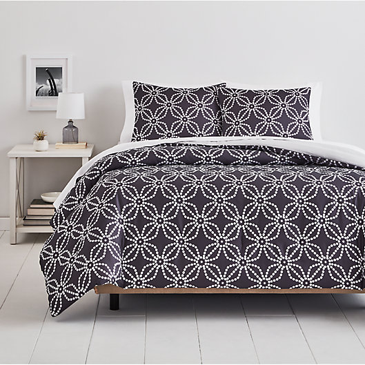 Alternate image 1 for Simply Essential™ Dotted Medallion 2-Piece Twin/Twin XL Duvet Cover Set in Grey