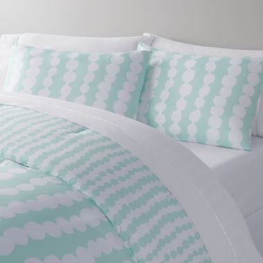 Simply Essential&trade; Dotted Stripe 3-Piece Full/Queen Duvet Cover Set in Mint. View a larger version of this product image.