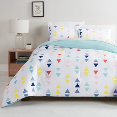 Simply Essential&trade; Triangle Print 3-Piece Full/Queen Comforter Set